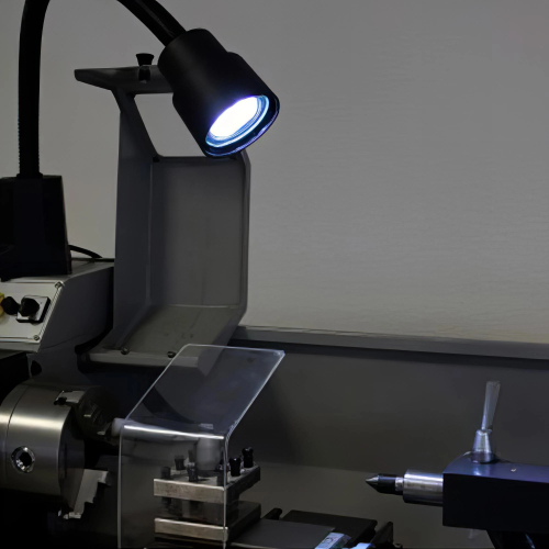 Lampe 3 LED aimantée 230 V - L. 645 mm