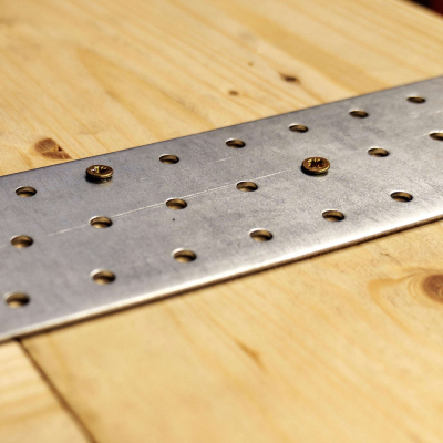 20 plaques d'assemblage perforées - Connecteurs bois - Acier galvanisé - 300x60 mm - Epaisseur 2 mm - Fabrication européenne